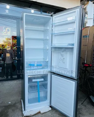Hisense Refrigerator 270L Glass Doors Black