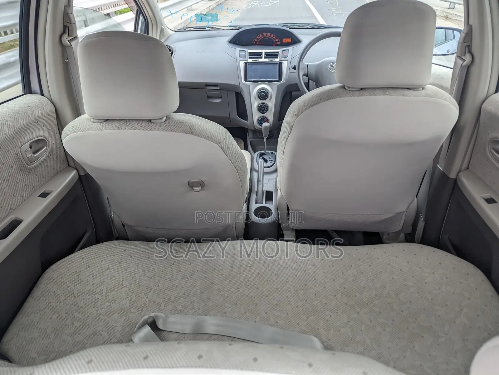 Toyota Vitz 2010 Pink