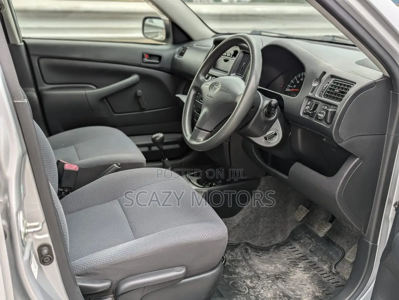 Toyota Probox 2006 Silver