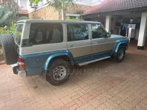 Nissan Patrol 2000 Silver