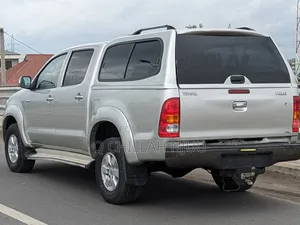 Toyota Hilux 2008 Silver