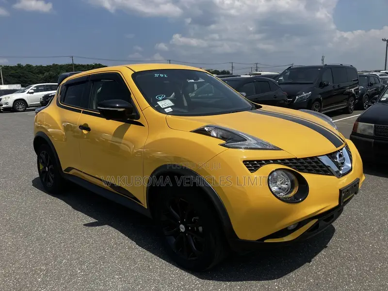 Nissan Juke 2017 Yellow
