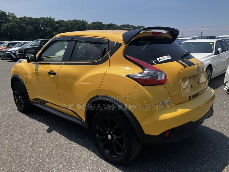 Nissan Juke 2017 Yellow