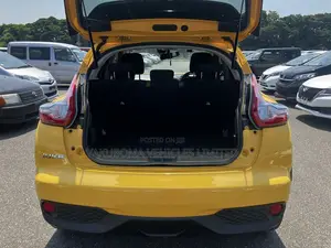 Nissan Juke 2017 Yellow