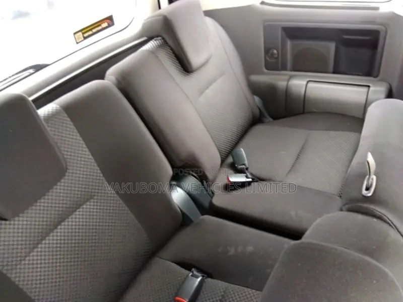 Toyota Noah 2007 Silver
