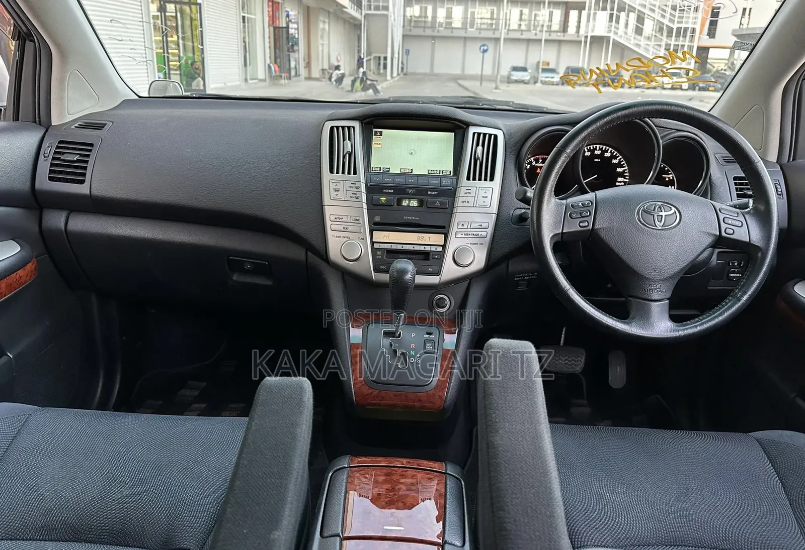Toyota Harrier 2004 Silver