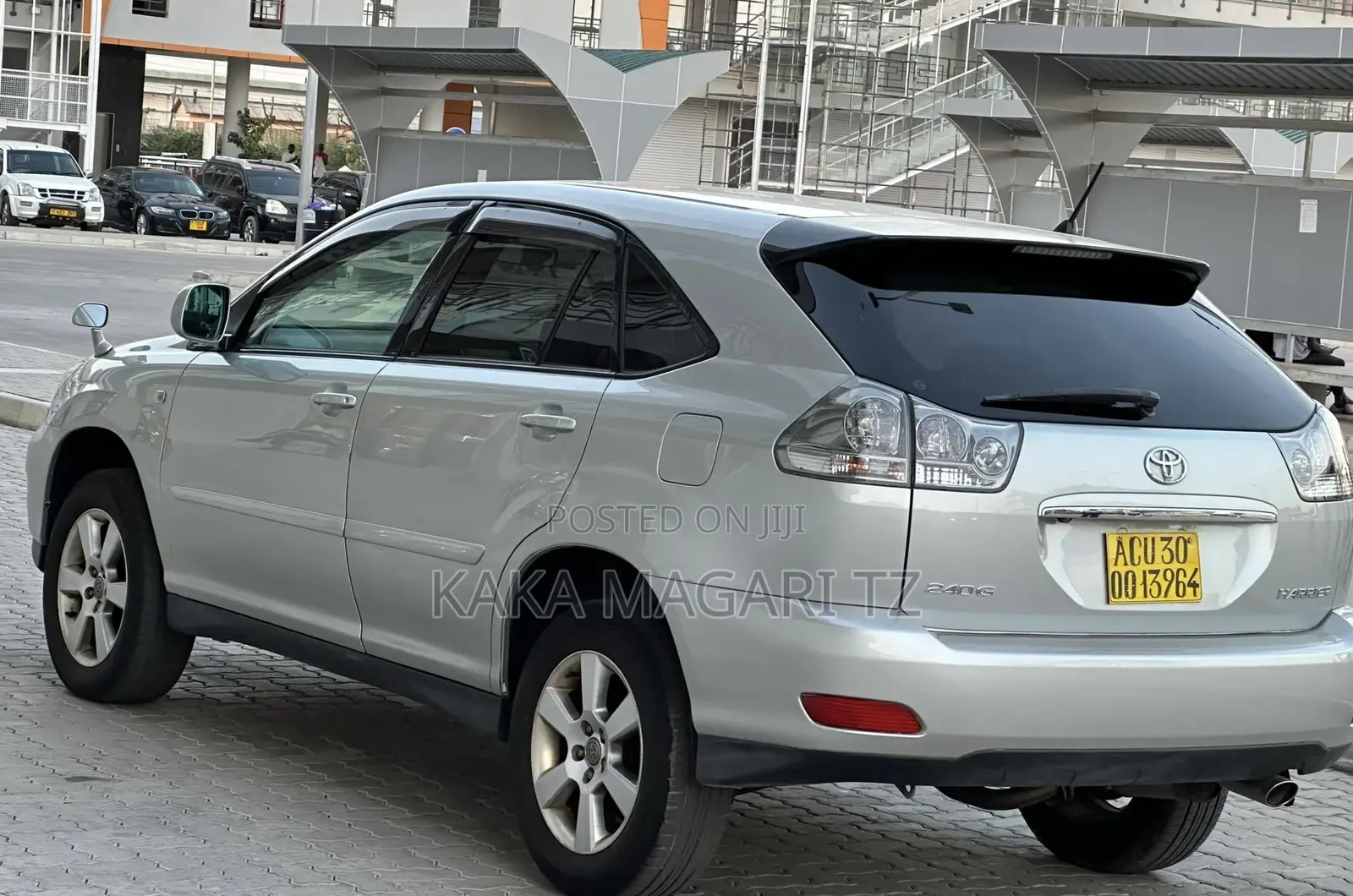Toyota Harrier 2004 Silver