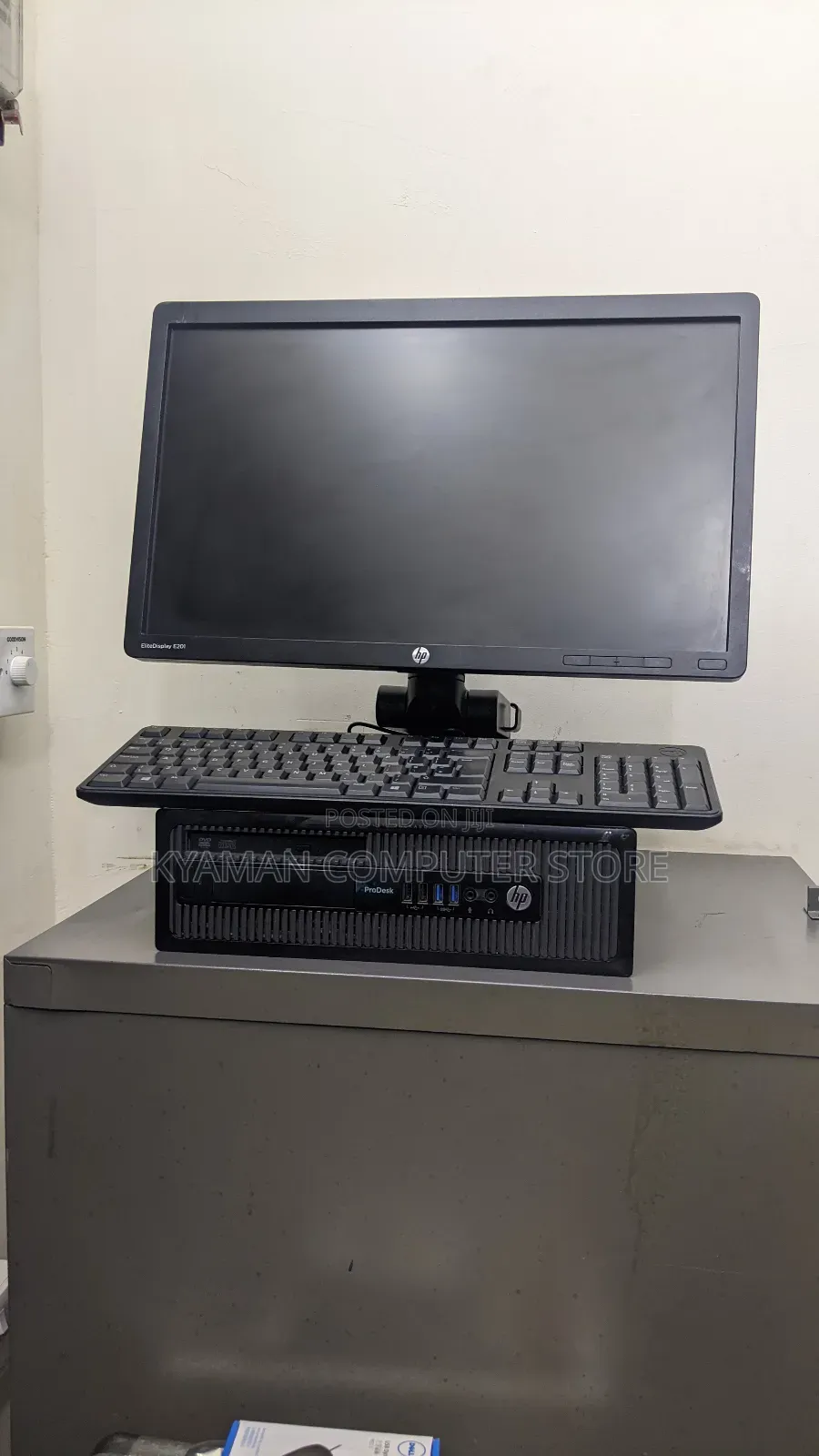 Desktop Computer HP ProDesk 400 G4 4GB Intel Pentium HDD 500GB