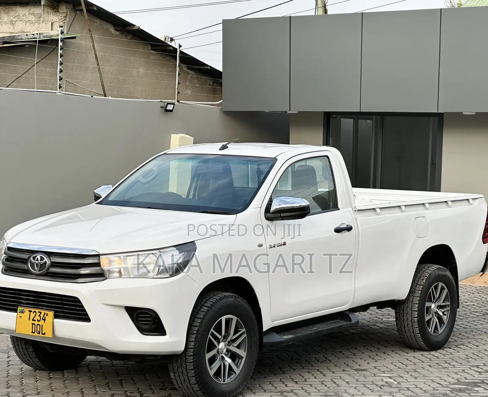 Toyota Hilux 2019 White