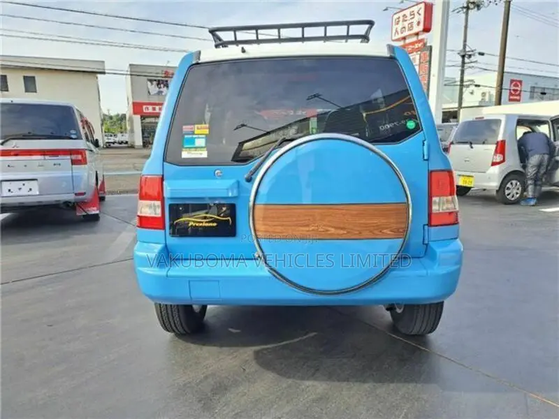 Mitsubishi Pajero 2005 Blue