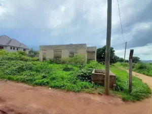 3bdrm House in Kinyerezi for sale