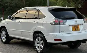 Toyota Harrier 2007 White