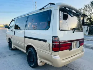 Toyota HiAce 1994 Silver