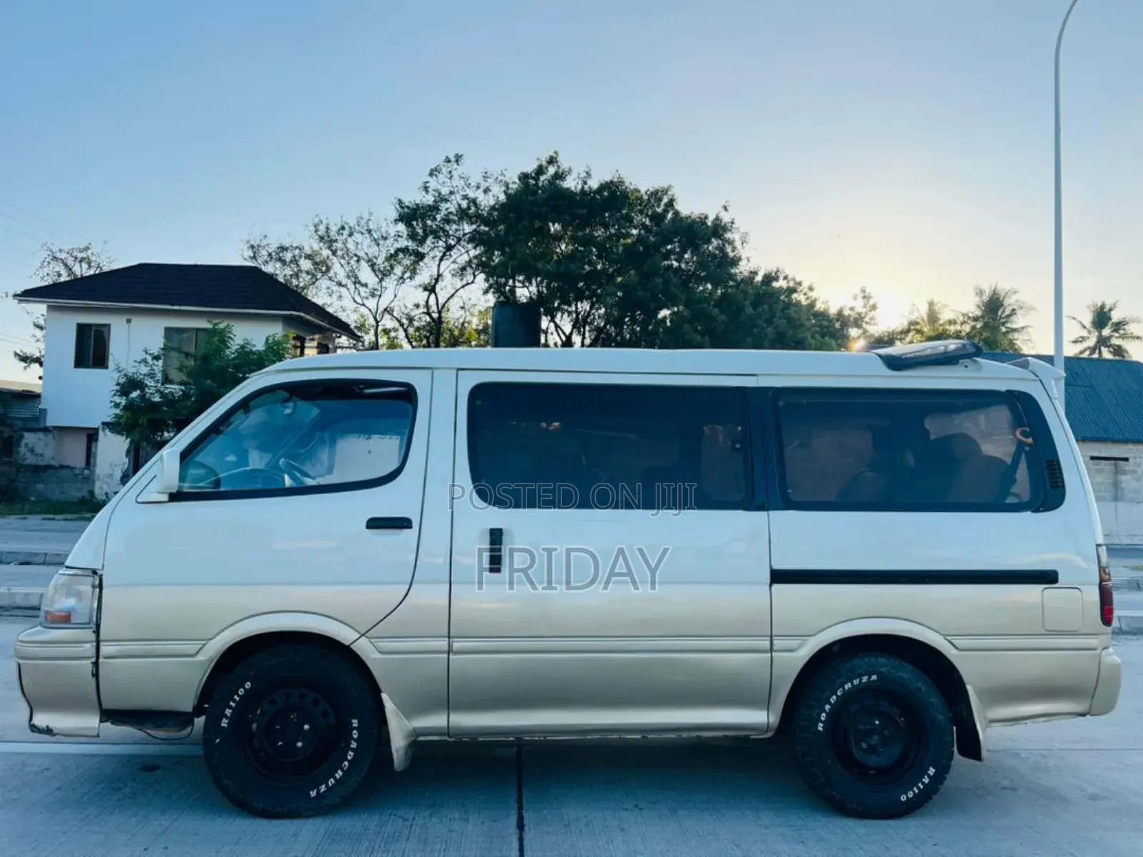Toyota HiAce 1994 Silver