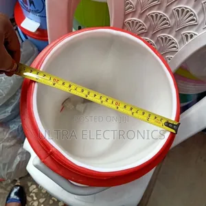 Best Quality Material Cooler Box/Deli/Icebox Yenye Lita 20