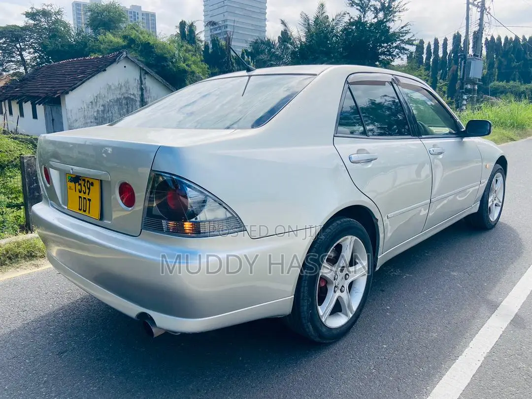 Toyota Altezza 2004 Silver
