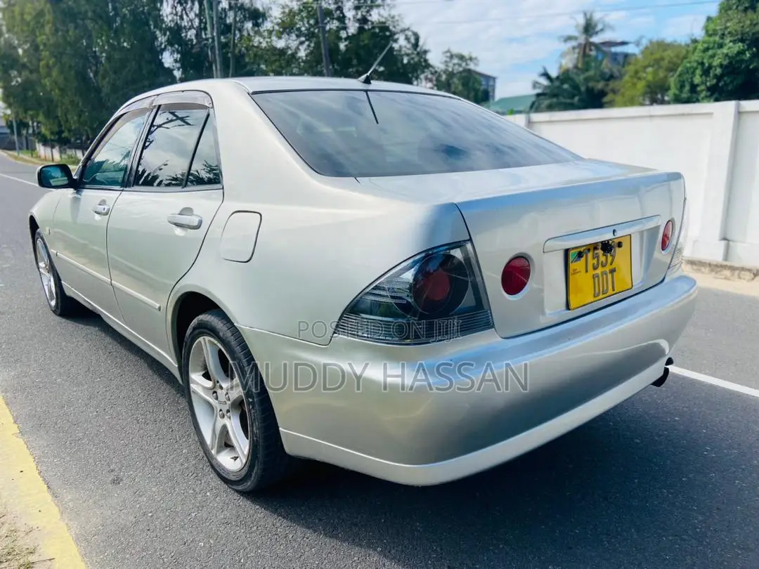 Toyota Altezza 2004 Silver