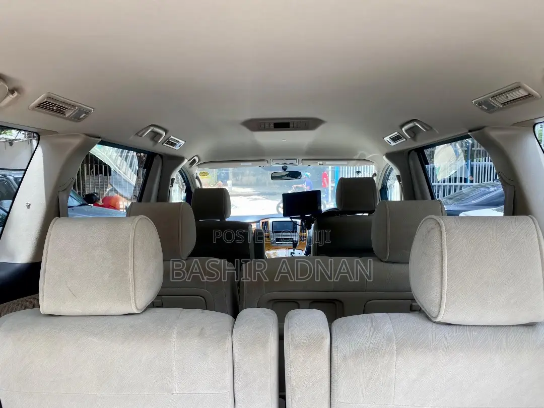 Toyota Alphard 2006 Silver