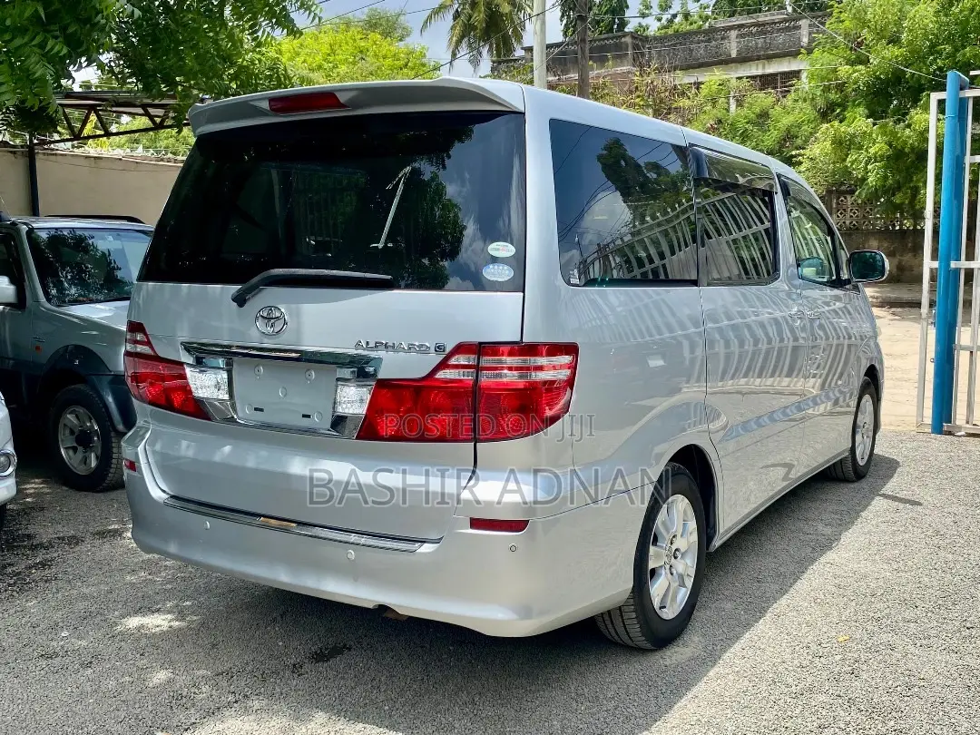 Toyota Alphard 2006 Silver