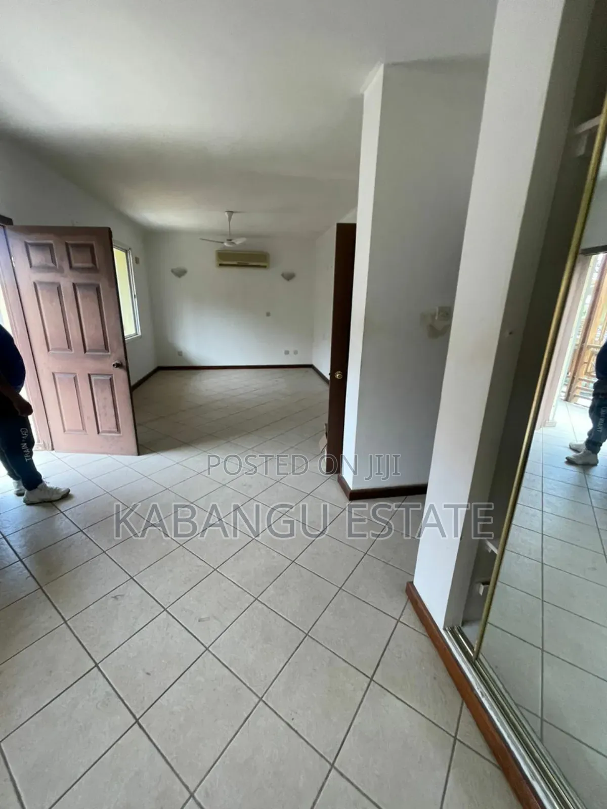 4bdrm Villa in Mikocheni for rent