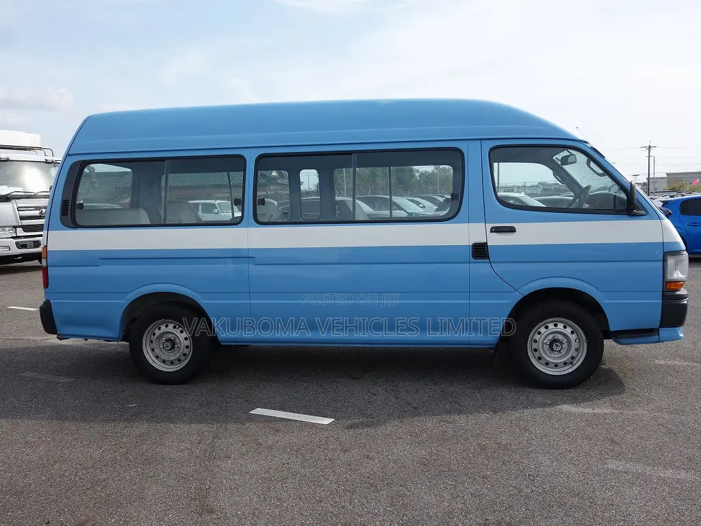 Toyota HiAce 1997 Blue