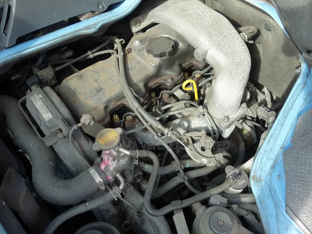 Toyota HiAce 1997 Blue