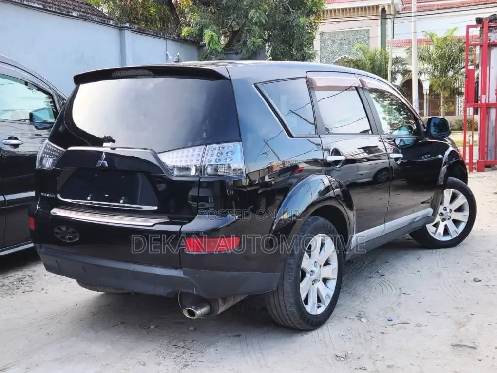Mitsubishi Outlander 2.4 Automatic 2008 Black