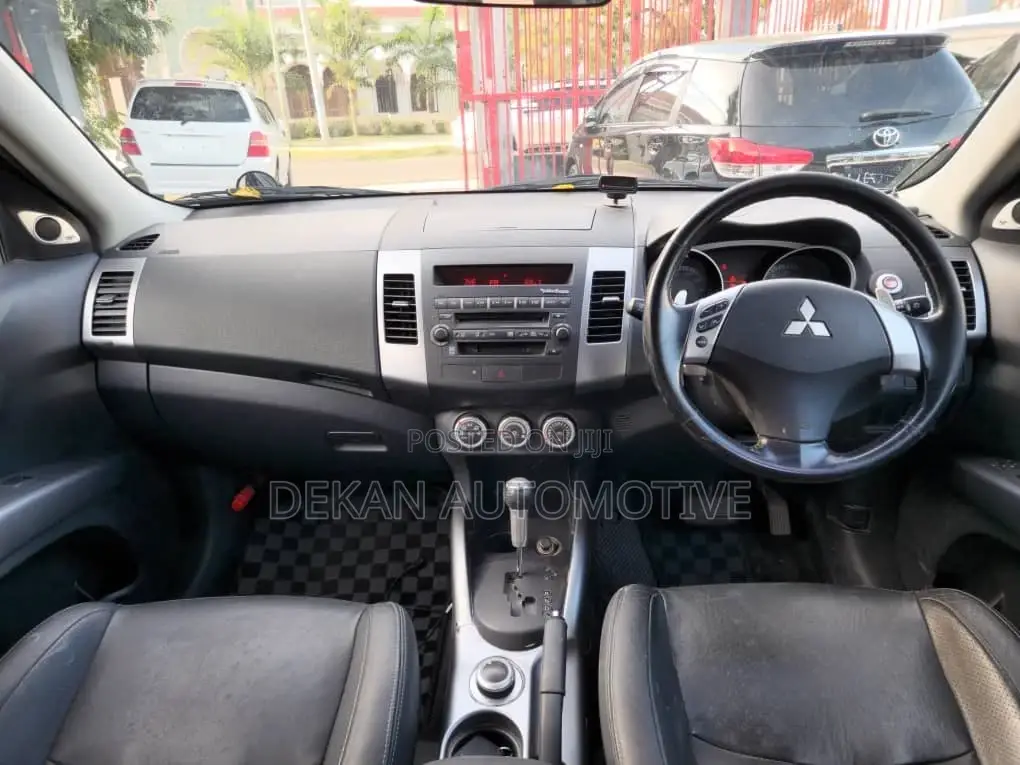 Mitsubishi Outlander 2.4 Automatic 2008 Black