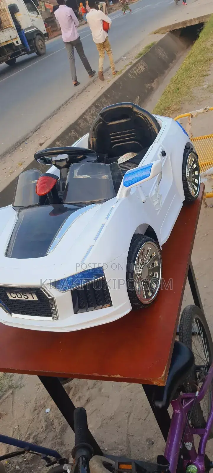 Super Electrical Car Rechargeable