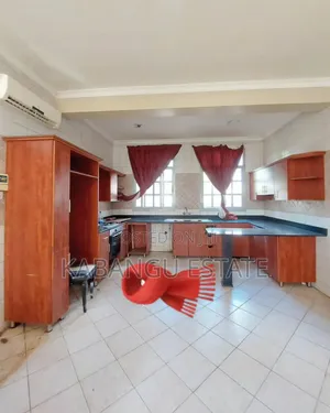 4bdrm Villa in Mikocheni for rent