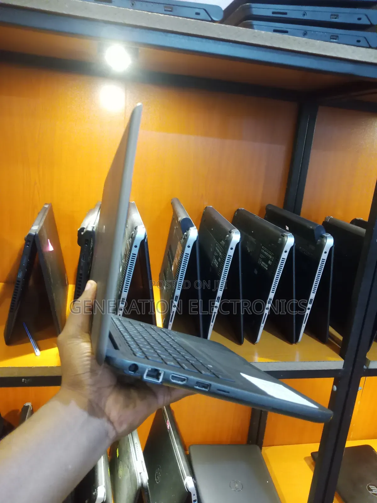 Laptop Dell Latitude 3380 8GB Intel Core I3 HDD 500GB