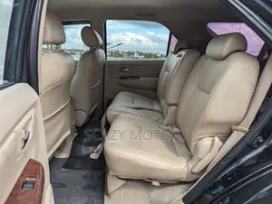 Toyota Fortuner 2006 Black