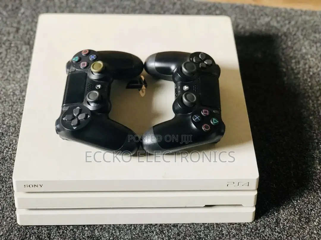 Play Station 4