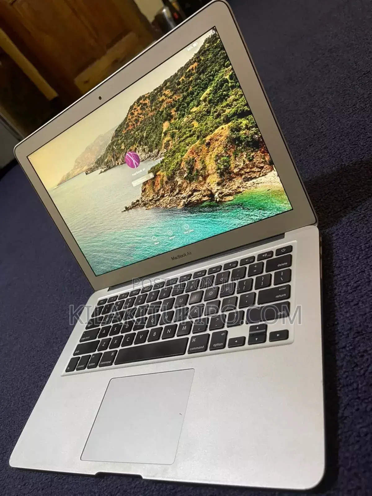Laptop Apple MacBook Air 4GB Intel Core I7 SSHD (Hybrid) 256GB