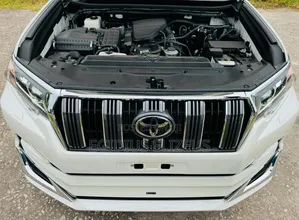 Toyota Land Cruiser Prado 2023 White