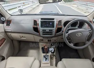 Toyota Fortuner 2.7 RWD 2008 Black