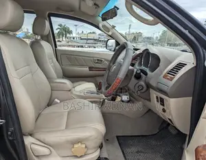 Toyota Fortuner 2.7 RWD 2008 Black