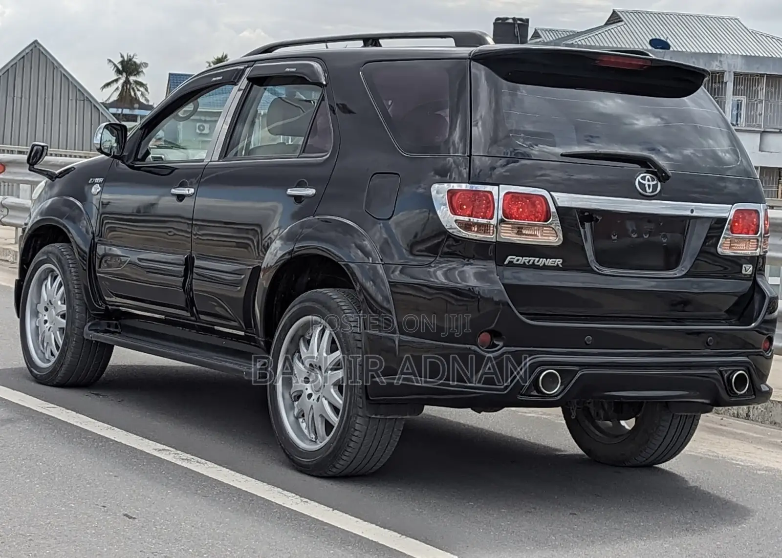 Toyota Fortuner 2.7 RWD 2008 Black