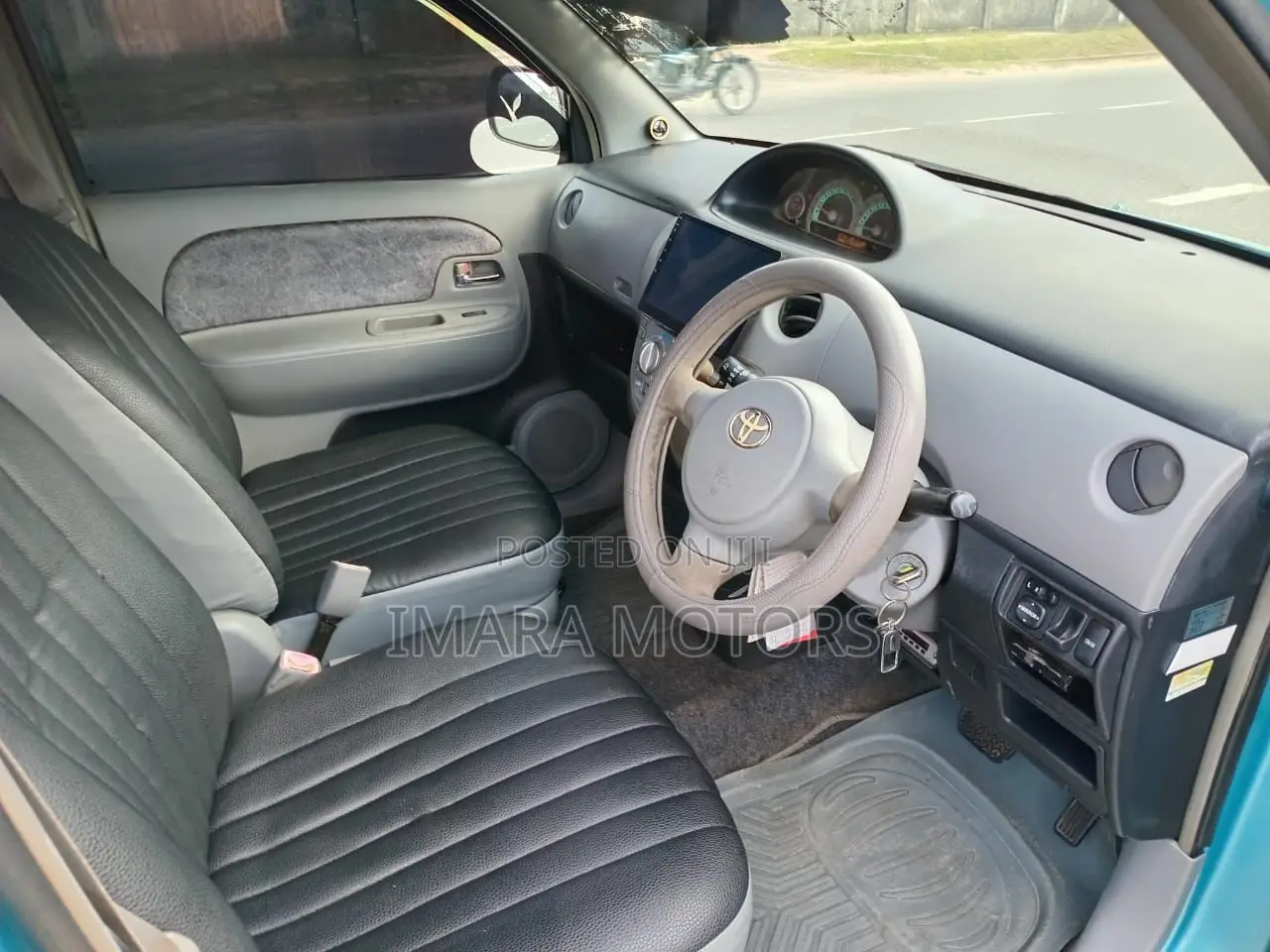 Toyota Sienta 2005 Blue