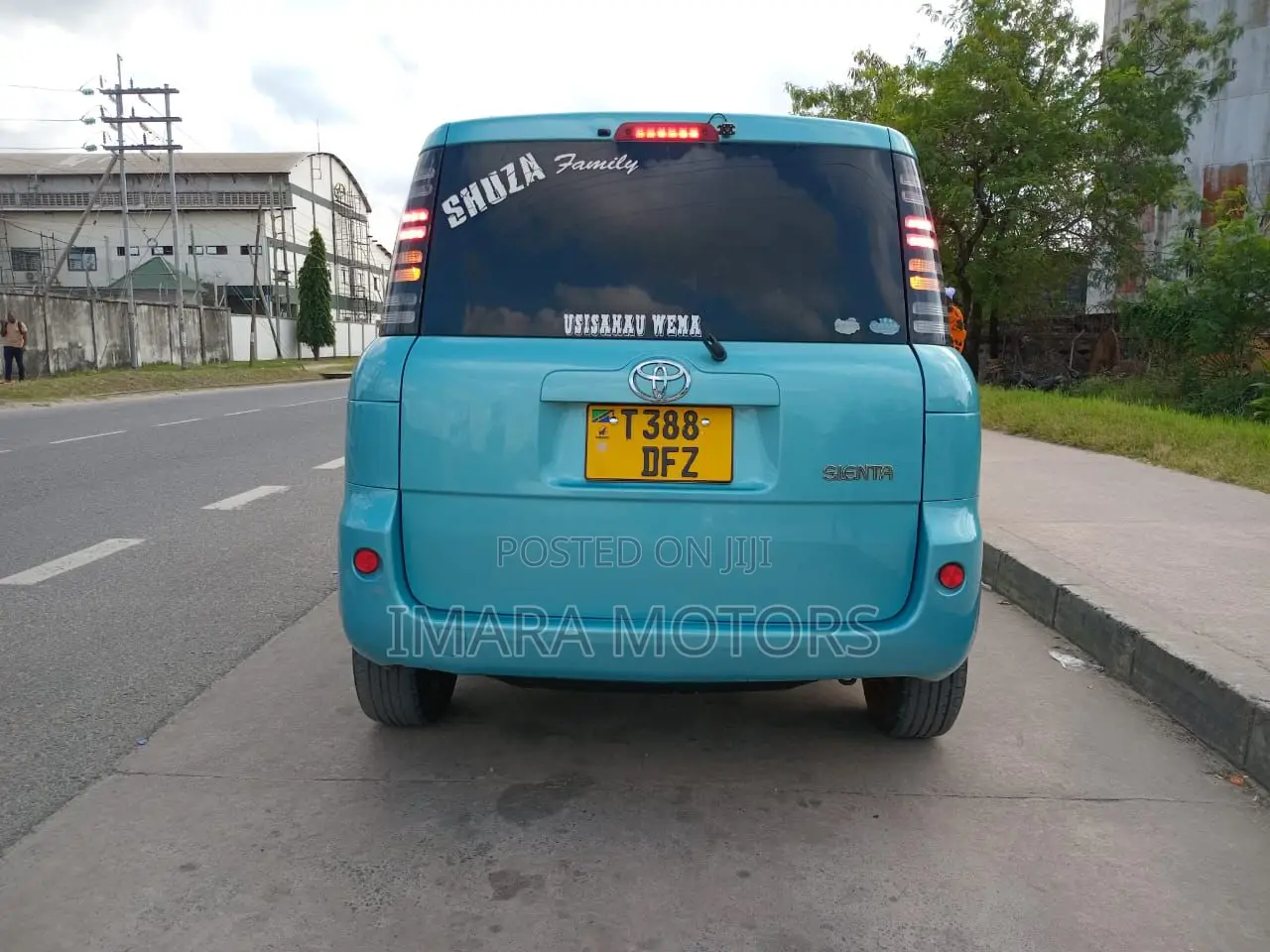 Toyota Sienta 2005 Blue