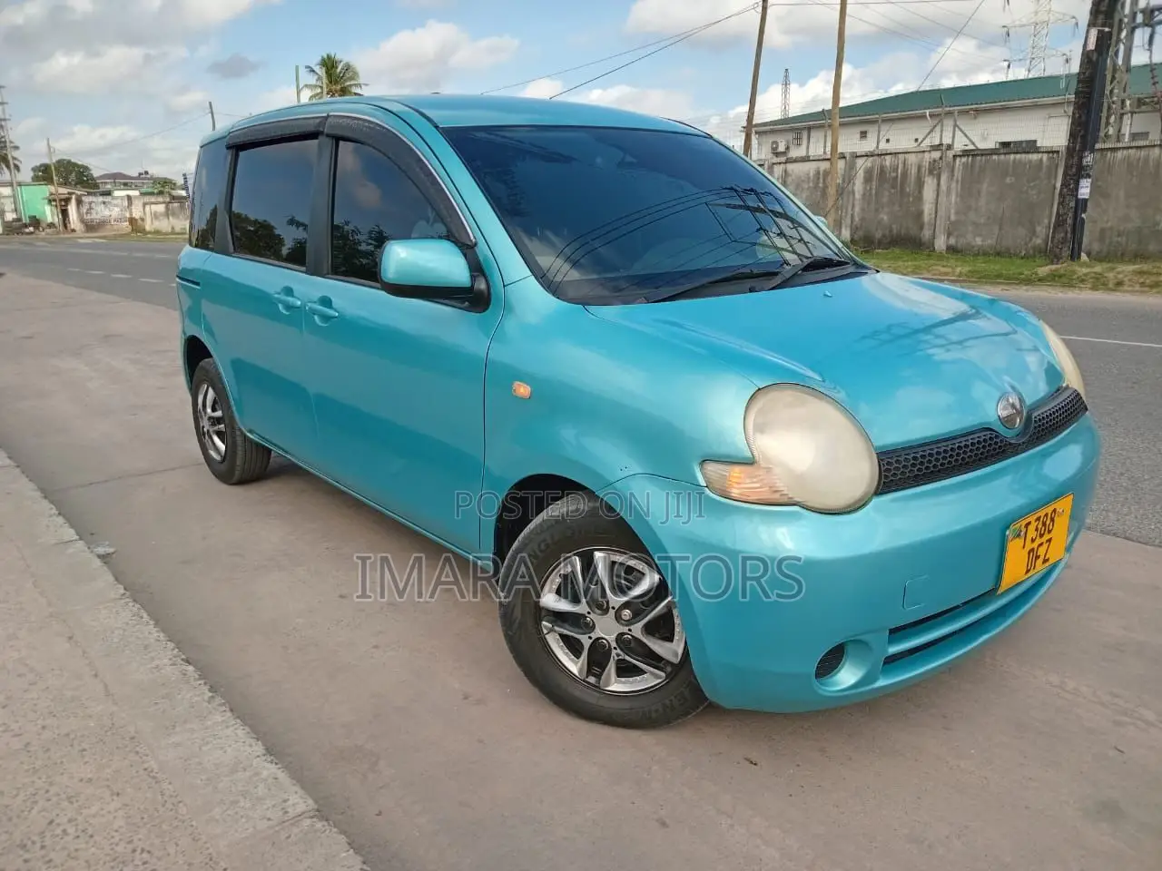 Toyota Sienta 2005 Blue