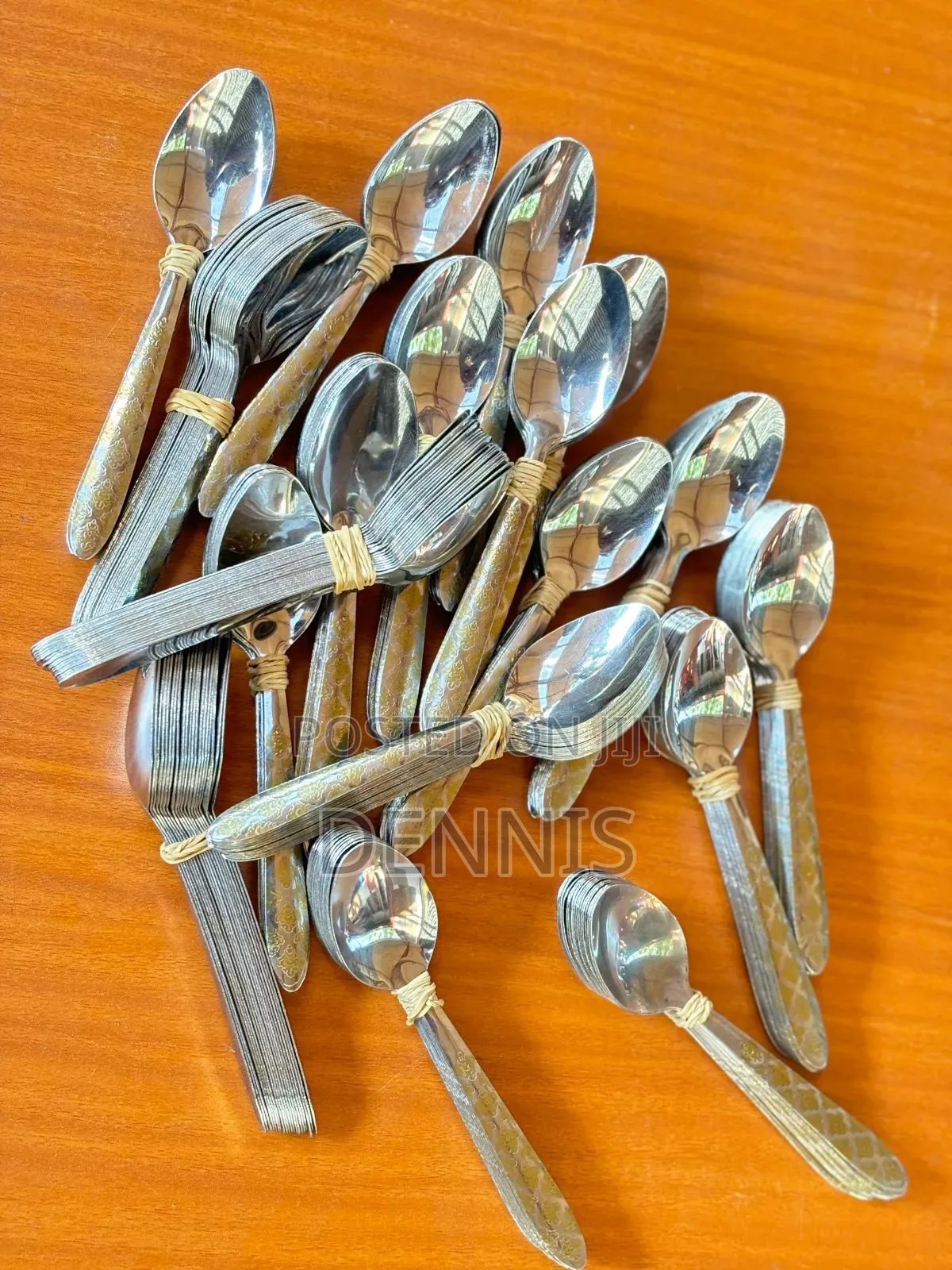 Vijiko Vya Kulia