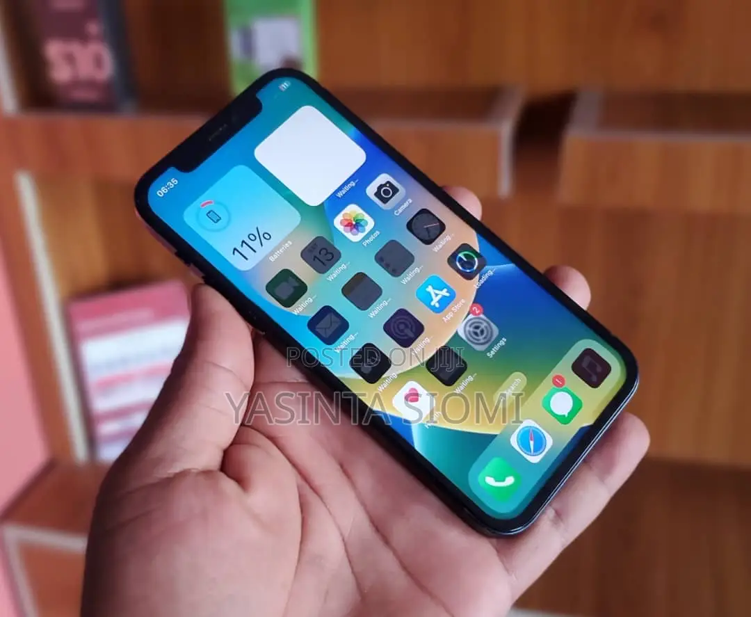 Apple iPhone 12 64 GB Black