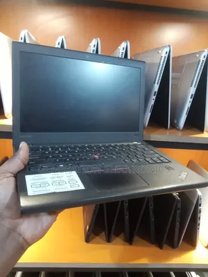 Laptop Lenovo ThinkPad X270 8GB Intel Core I5 HDD 500GB