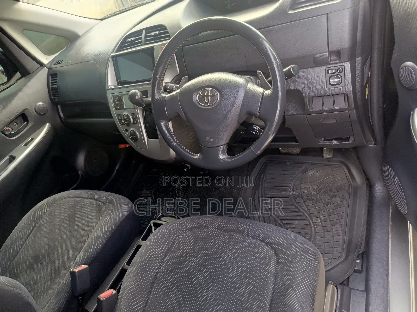 Toyota Ractis 2005 Gray