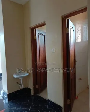3bdrm House in Dalalipapaatzseven, Bweni for sale