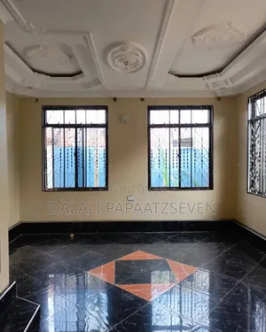 3bdrm House in Dalalipapaatzseven, Bweni for sale