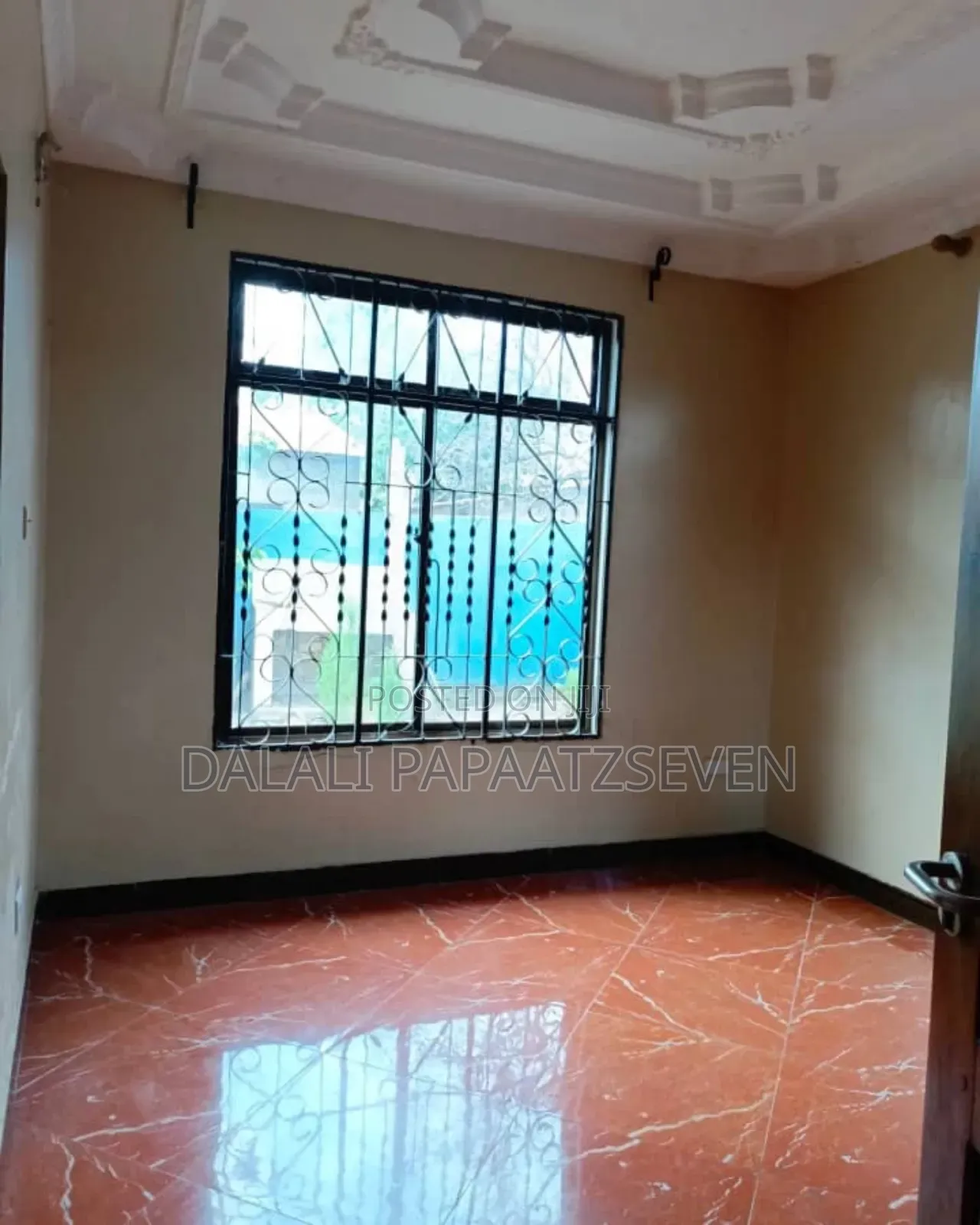 3bdrm House in Dalalipapaatzseven, Bweni for sale