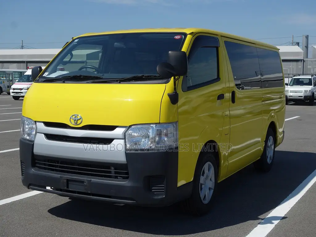 Toyota HiAce 2019 Yellow