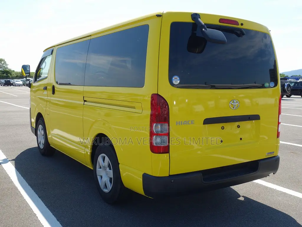 Toyota HiAce 2019 Yellow